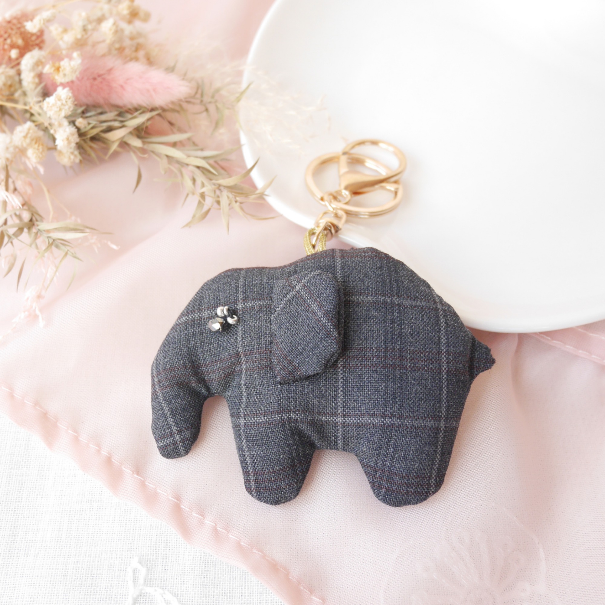 【岡崎市のアイドル】ぞうのふじ子さんバッグチャーム(チェック)